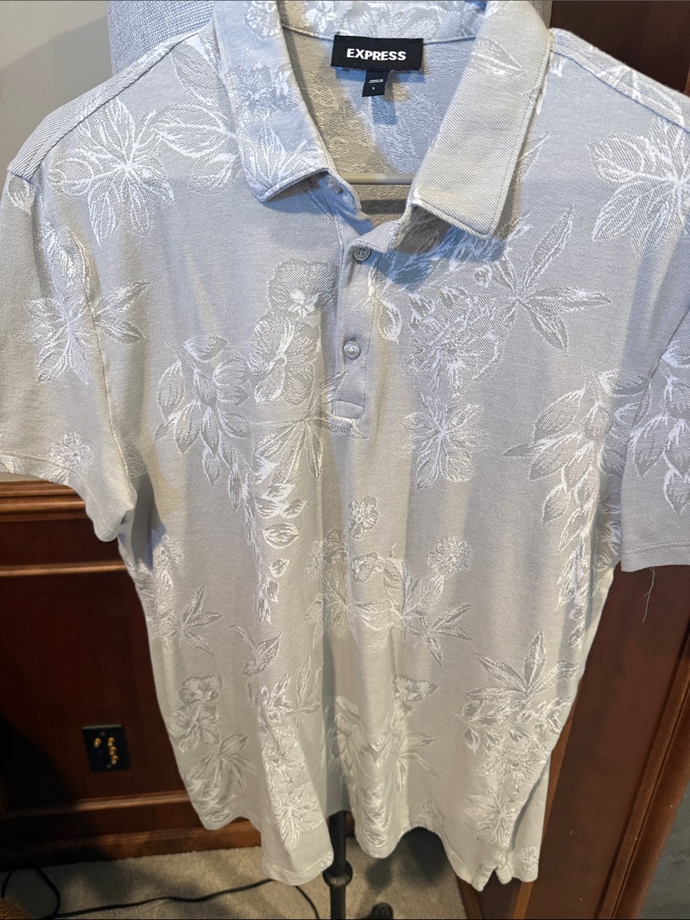 Express Men’s Light Gray Floral Jacquard Polo